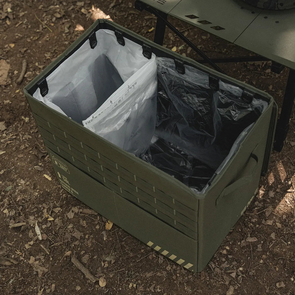 CARGO Container Twin Trash Box 工業風磁吸式掀蓋垃圾桶 Cargo