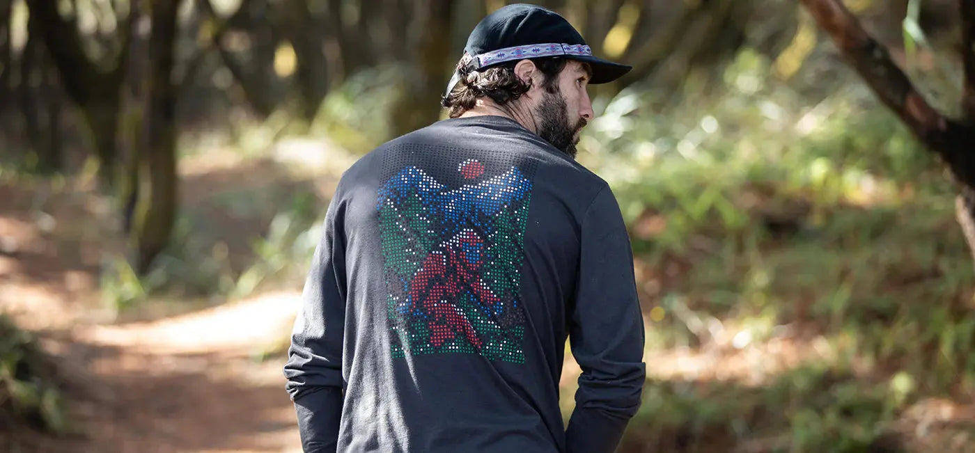 KAVU Sasquatch To Dot-Black Licorice 長袖圓領恤衫 - 大腳野人點陣 KAVU