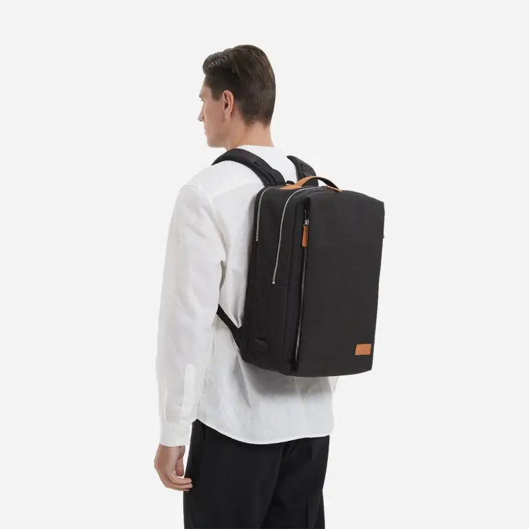 Nordace Siena Pro 15 Backpack 專業背包 - 遠野倉庫 Yuenye Warehouse