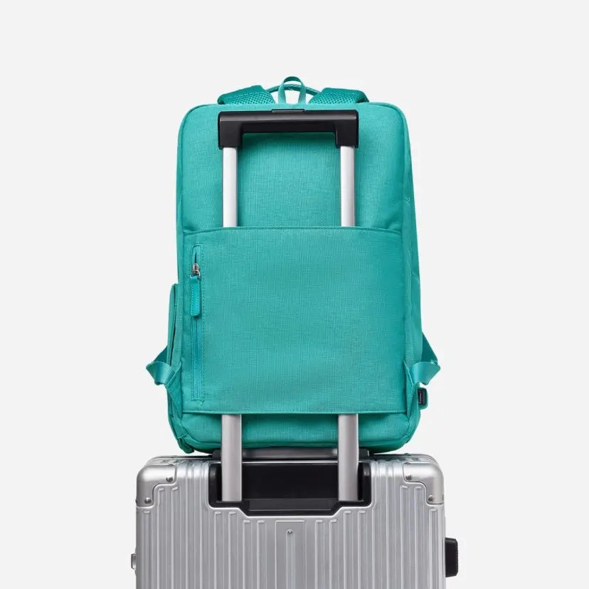 Nordace Siena Pro 15 Backpack 專業背包 - 遠野倉庫 Yuenye Warehouse