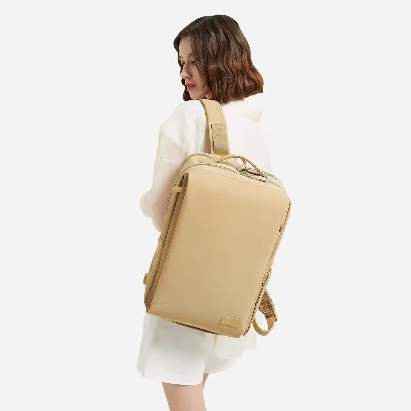 Nordace Siena Pro 15 Backpack 專業背包 - 遠野倉庫 Yuenye Warehouse