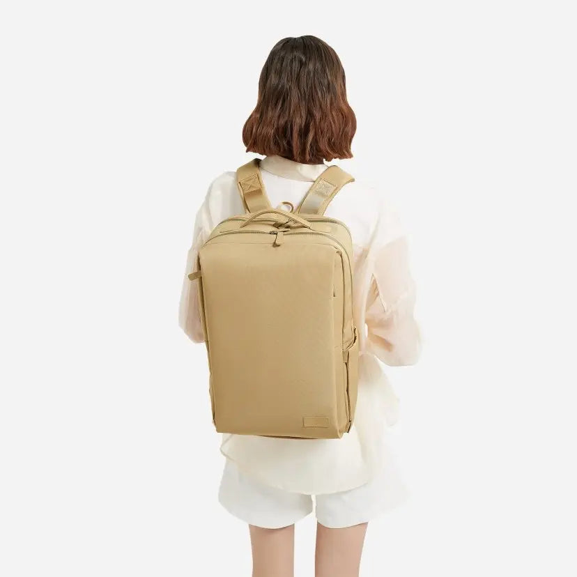 Nordace Siena Pro 15 Backpack 專業背包 - 遠野倉庫 Yuenye Warehouse