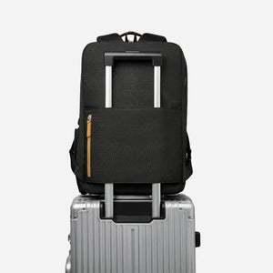 Nordace Siena Pro 17 Backpack 專業背包 - 遠野倉庫 Yuenye Warehouse