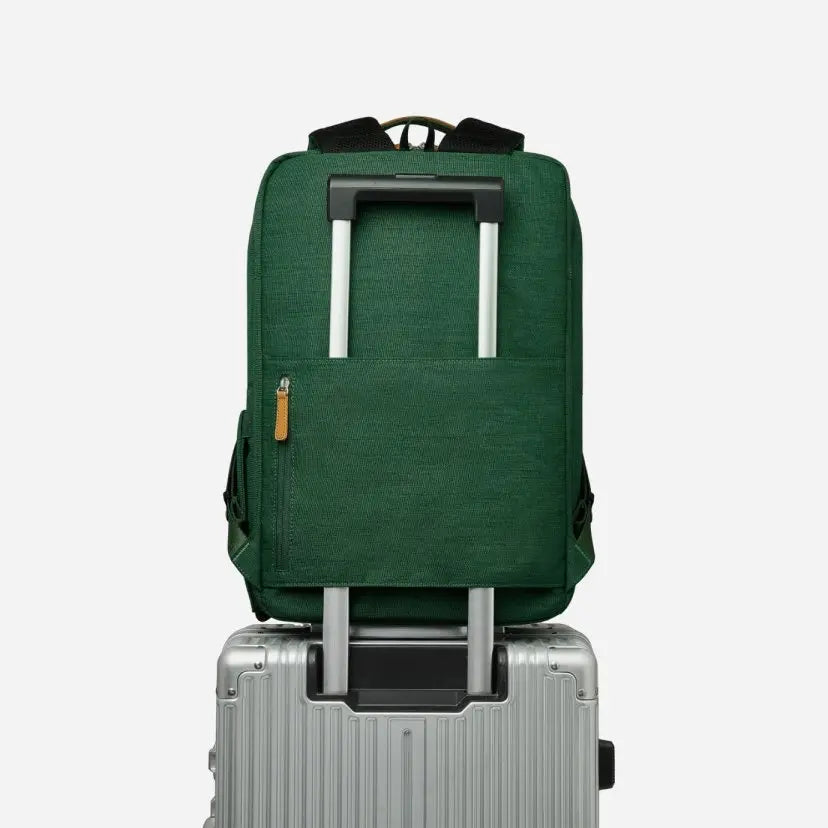 Nordace Siena Pro 17 Backpack 專業背包 - 遠野倉庫 Yuenye Warehouse