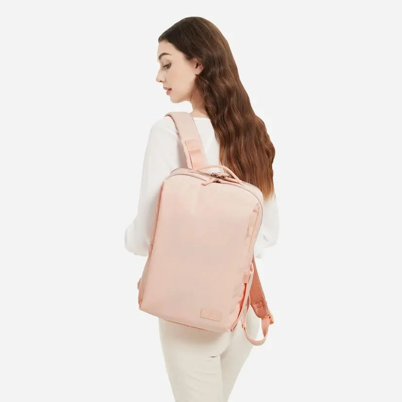 Nordace Siena Pro 13 Backpack 專業背包 - 遠野倉庫 Yuenye Warehouse