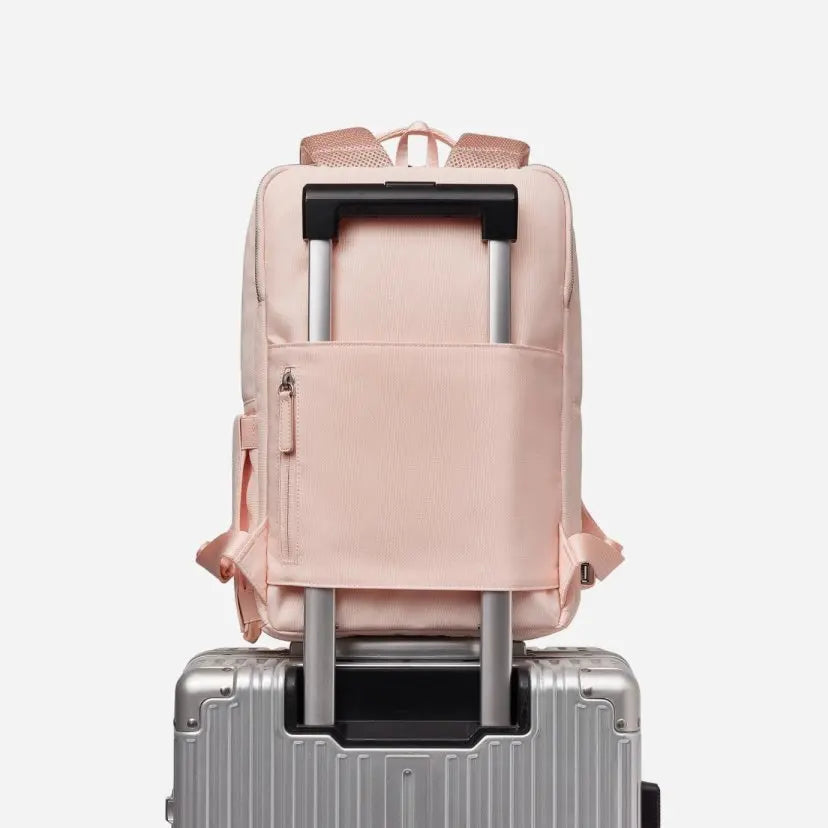 Nordace Siena Pro 13 Backpack 專業背包 - 遠野倉庫 Yuenye Warehouse