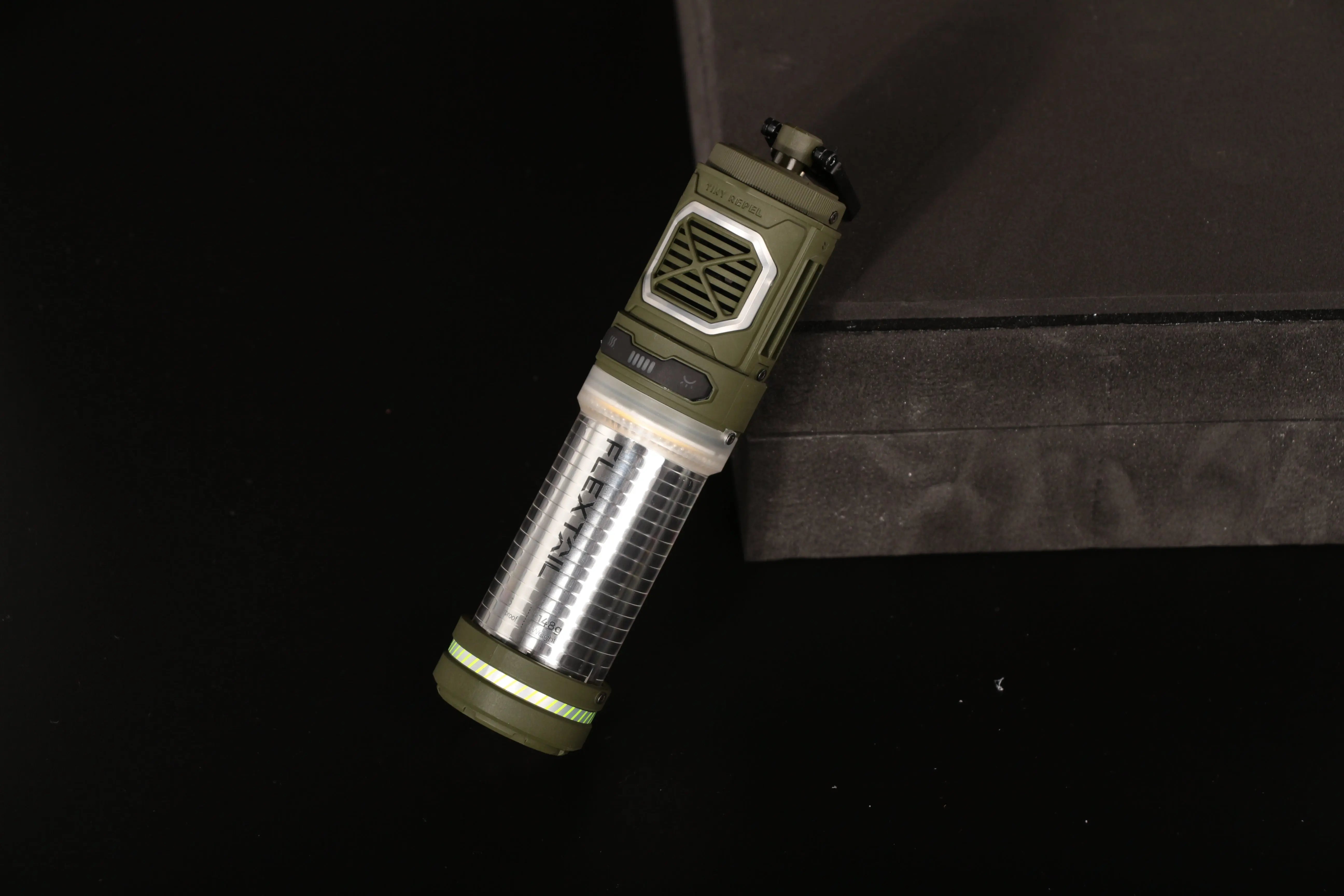 Flextail Tiny Repel 3合1驅蚊露營燈 Flextail
